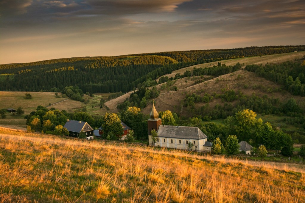 Moldava, barokní kostel Navštívení Panny Marie (reprofoto)